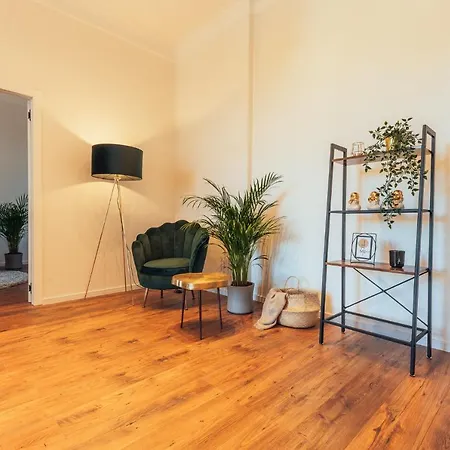 Ambercoast Beachside Design Apartment